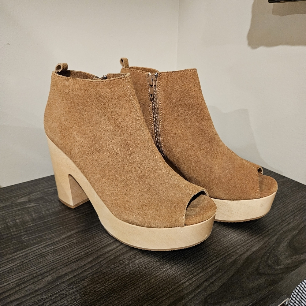 Nasty Gal | Suede Chunky Heels